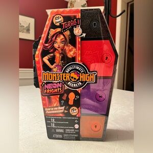 Monster High Neon Frights - Toralei